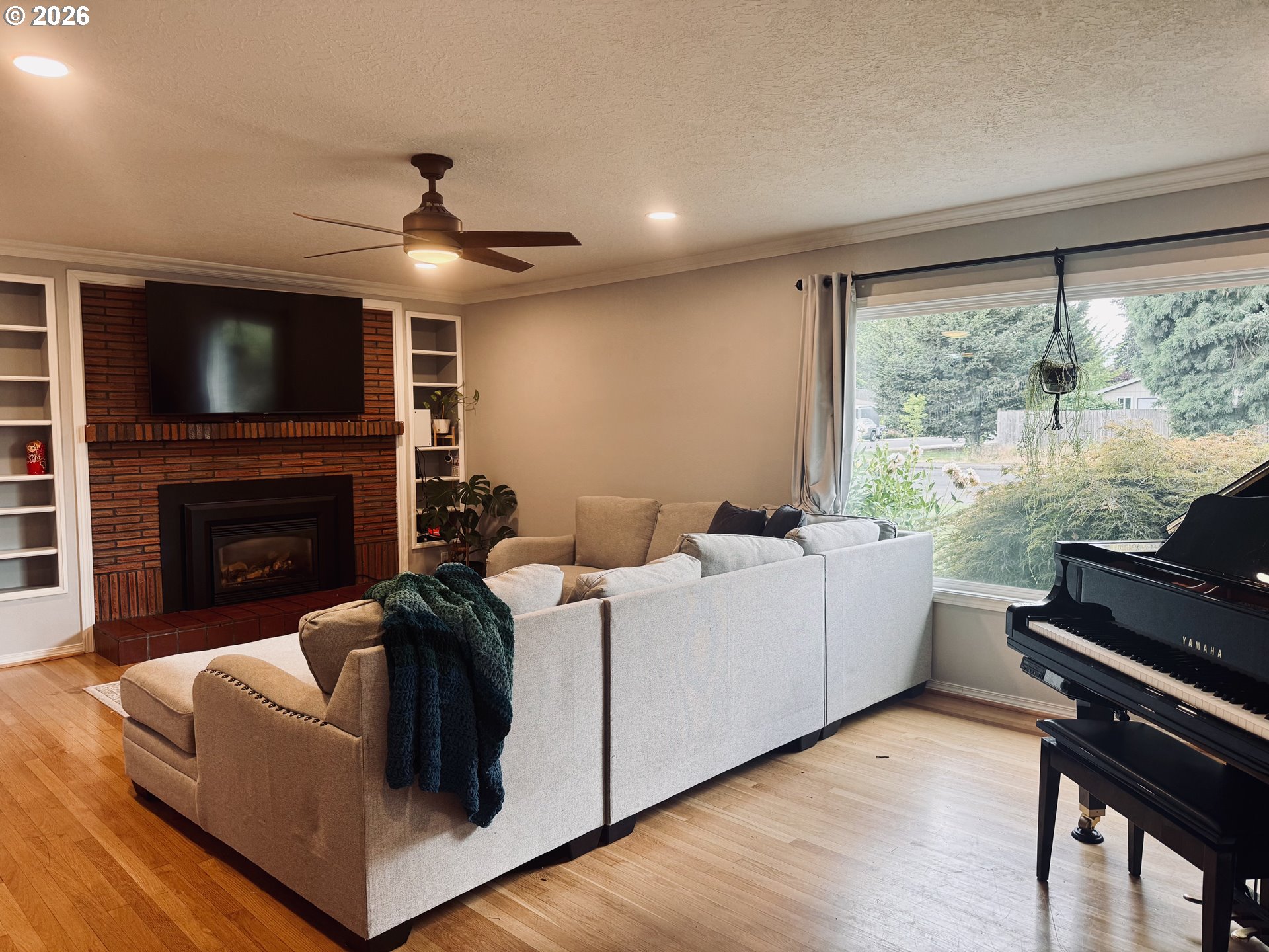 356 NE 10TH AVE