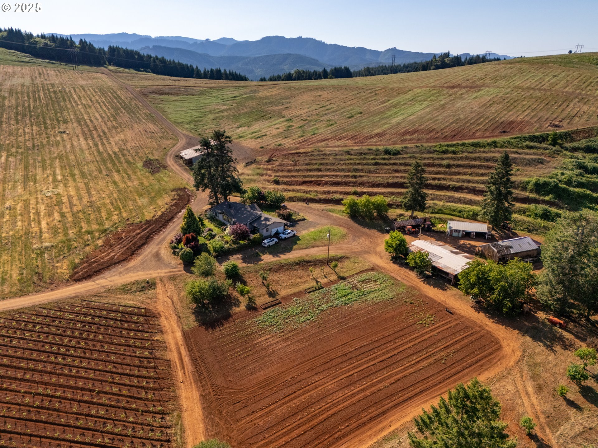1066 RED HILL RD