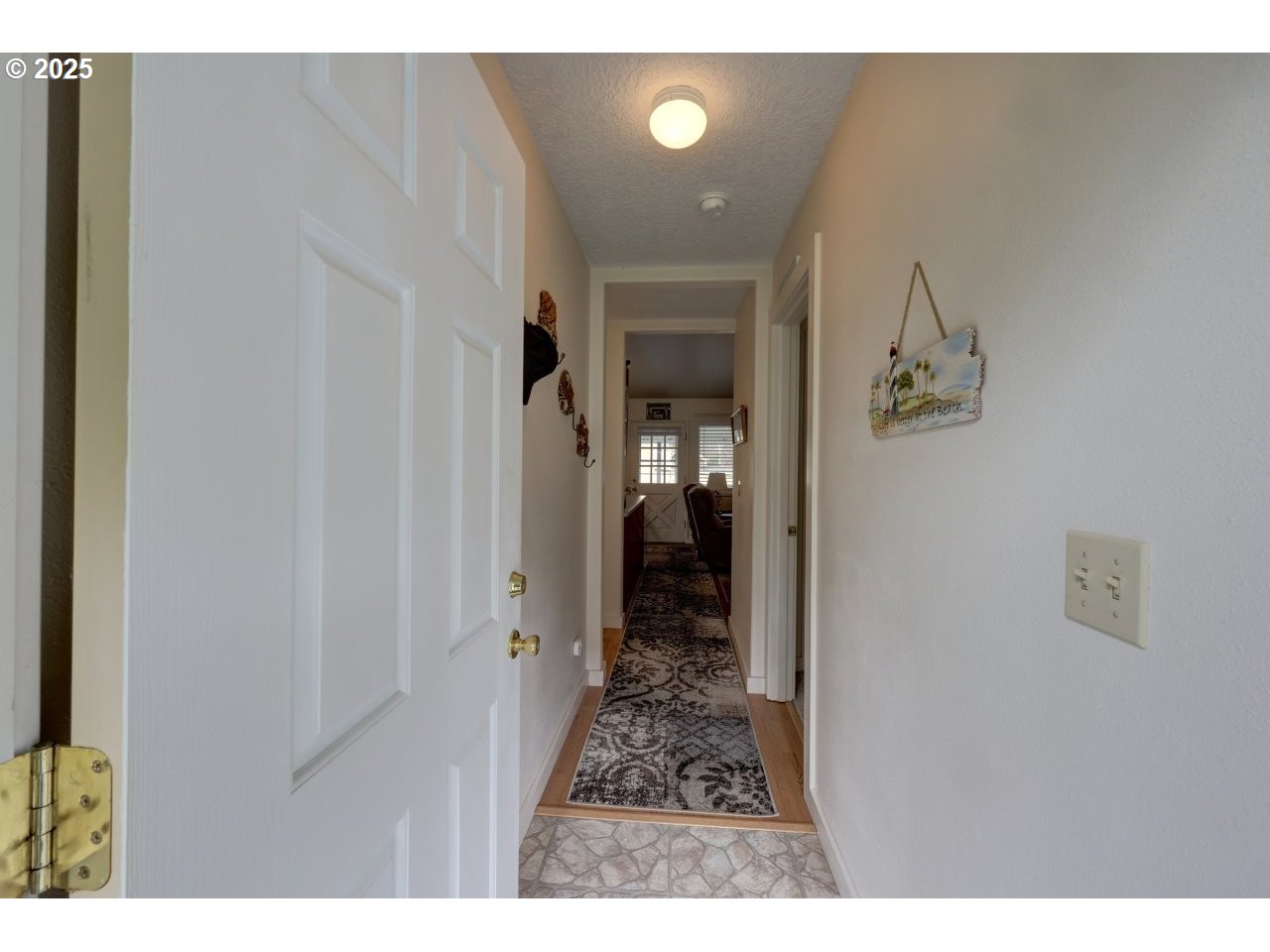 264 ELLIOTT WAY