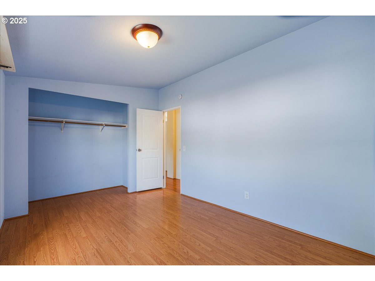 Gresham, Oregon 97080, United States, 3 Bedrooms Bedrooms, ,2 BathroomsBathrooms,Residential,Pending,198369