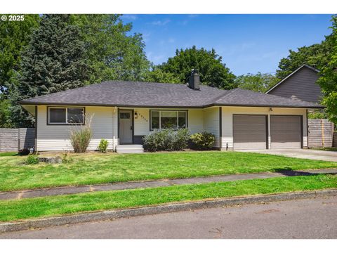 10559 NE THOMPSON ST Portland OR 97220
