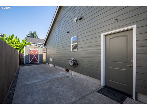 Tiny photo for 1122 Swale Ridge Loop, Creswell, OR 97426 (MLS # 251033932)