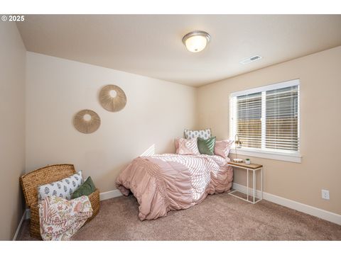 Tiny photo for 1122 Swale Ridge Loop, Creswell, OR 97426 (MLS # 251033932)