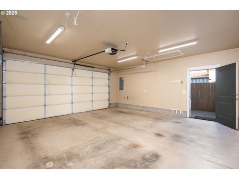 Tiny photo for 1122 Swale Ridge Loop, Creswell, OR 97426 (MLS # 251033932)
