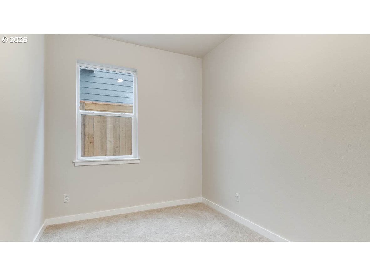 9422 SE Crystal Rose ST