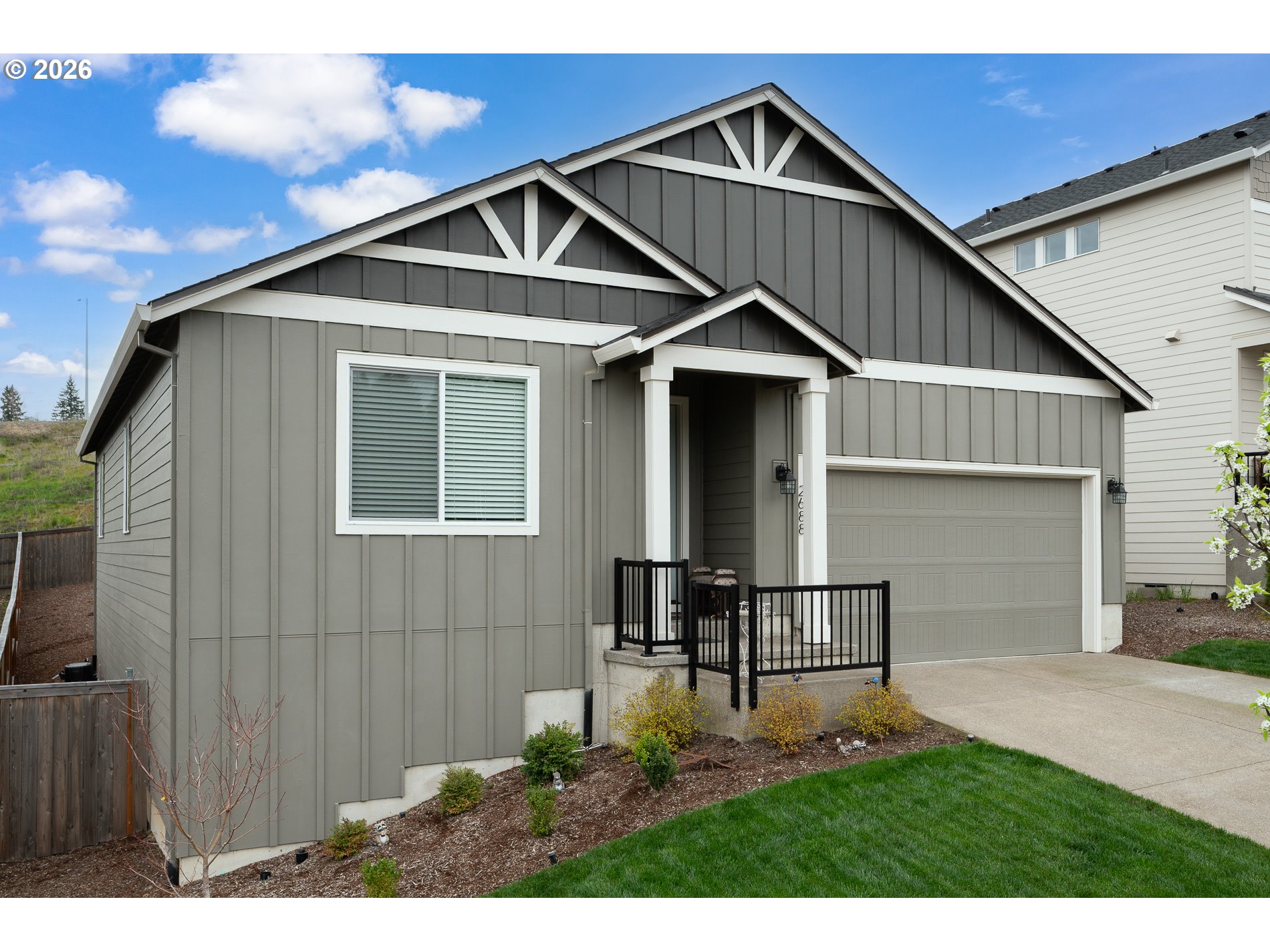 2688 NE CURRIN CREEK DR