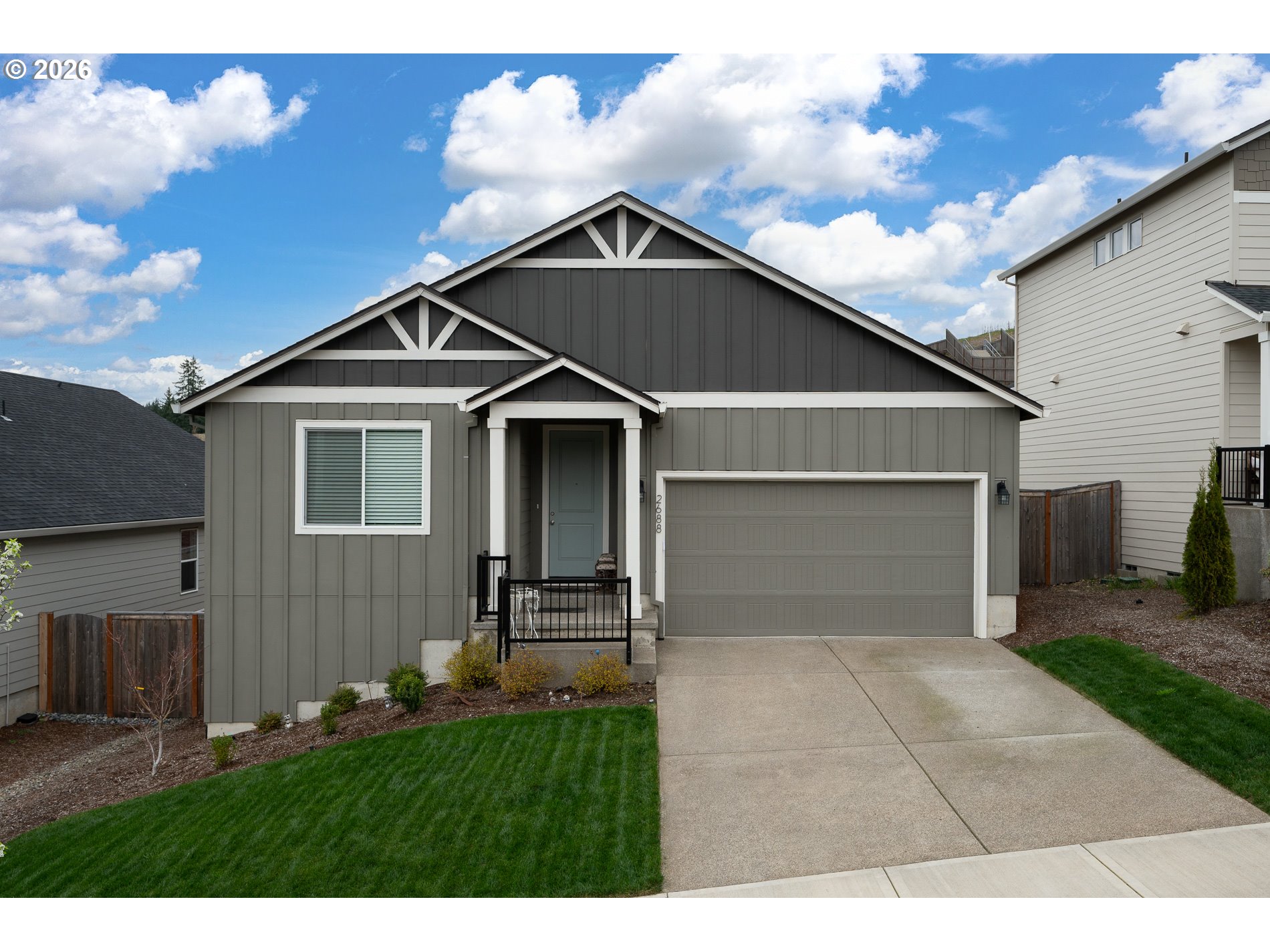 2688 NE CURRIN CREEK DR