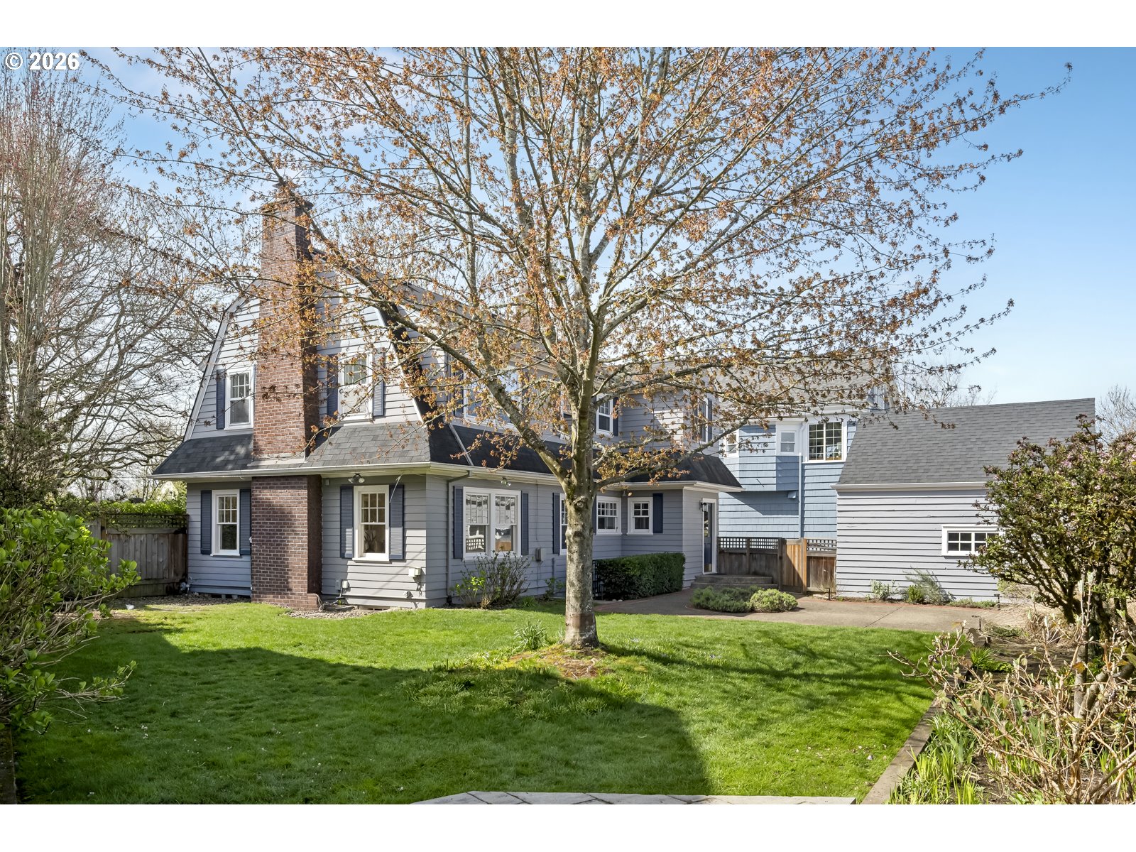 2417 NE HAMBLET ST NE