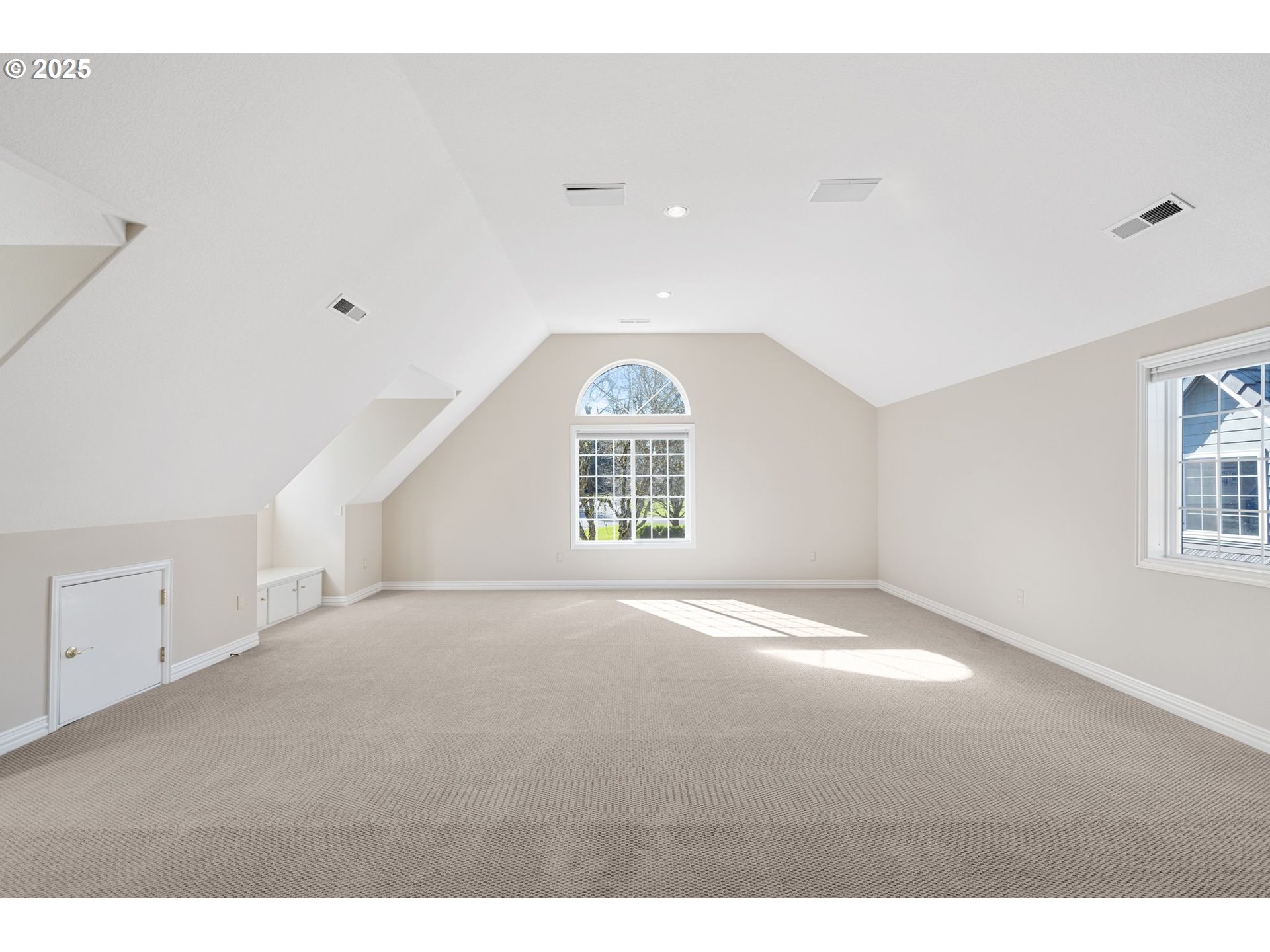 Vancouver, Washington 98682, United States, 4 Bedrooms Bedrooms, ,4 BathroomsBathrooms,Residential,Active,79393