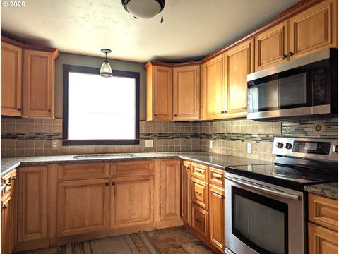 Tiny photo for 76232 Beech St, Oakridge, OR 97463 (MLS # 597717248)