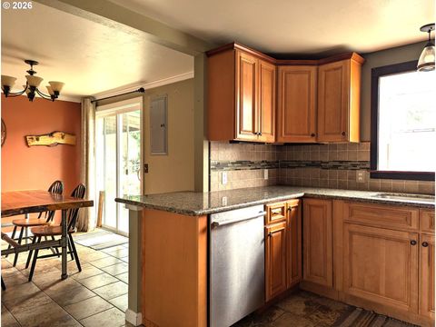 Tiny photo for 76232 Beech St, Oakridge, OR 97463 (MLS # 597717248)