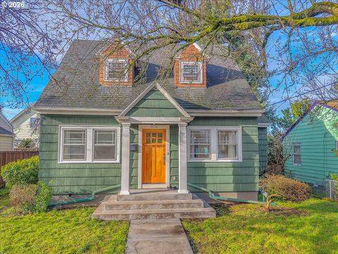 8115 N FENWICK AVE Portland OR 97217