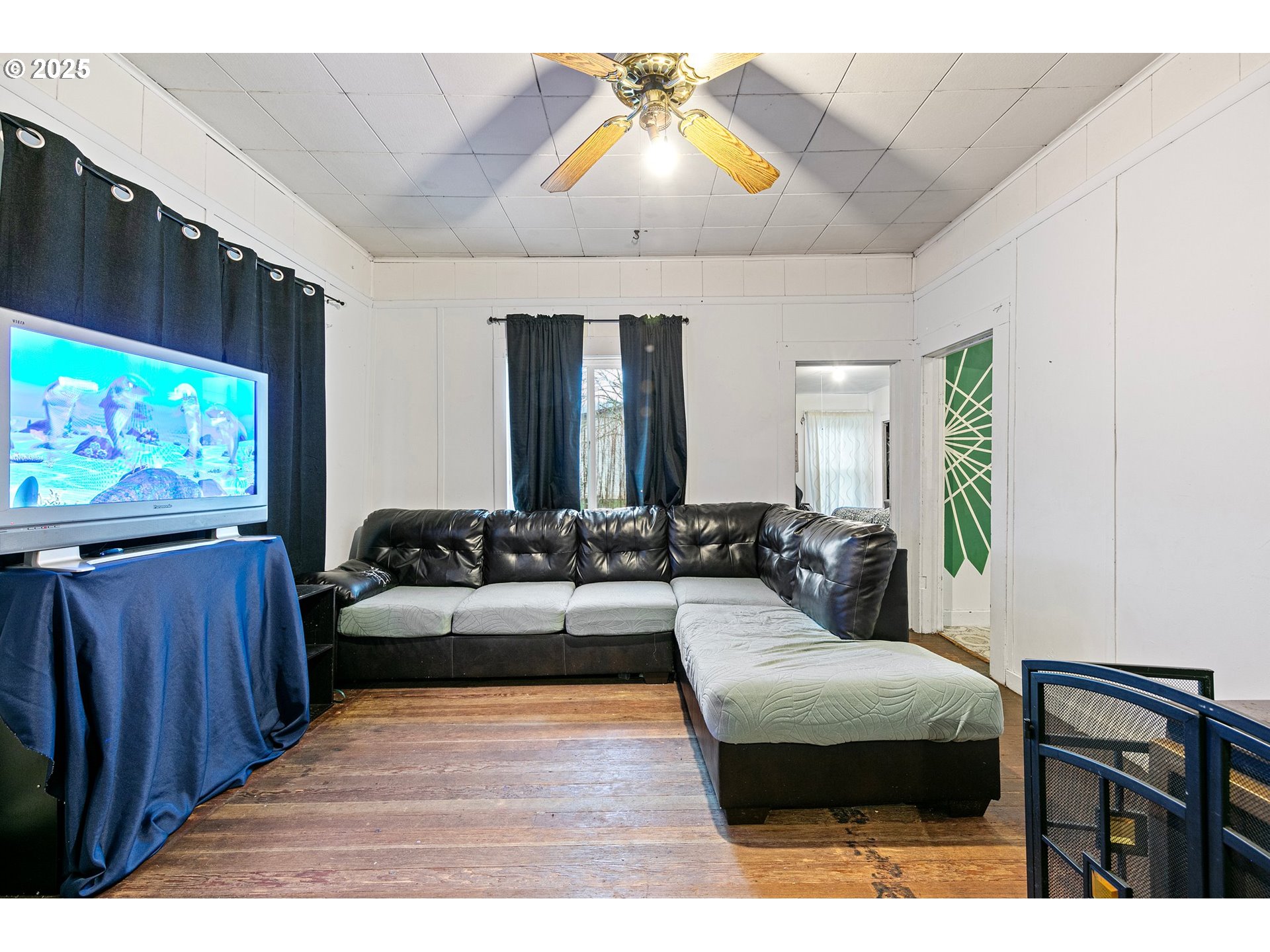 105 N 7TH ST