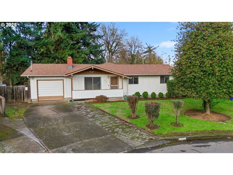 3272 ADMIRAL ST Eugene OR 97404