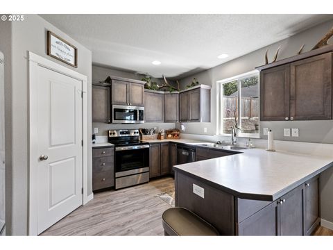 Tiny photo for 228 Rockcrest Dr, Lowell, OR 97452 (MLS # 664257466)