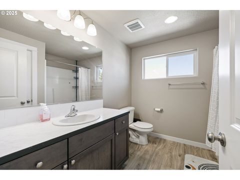 Tiny photo for 228 Rockcrest Dr, Lowell, OR 97452 (MLS # 664257466)