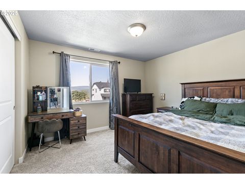 Tiny photo for 228 Rockcrest Dr, Lowell, OR 97452 (MLS # 664257466)