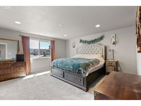 Tiny photo for 228 Rockcrest Dr, Lowell, OR 97452 (MLS # 664257466)
