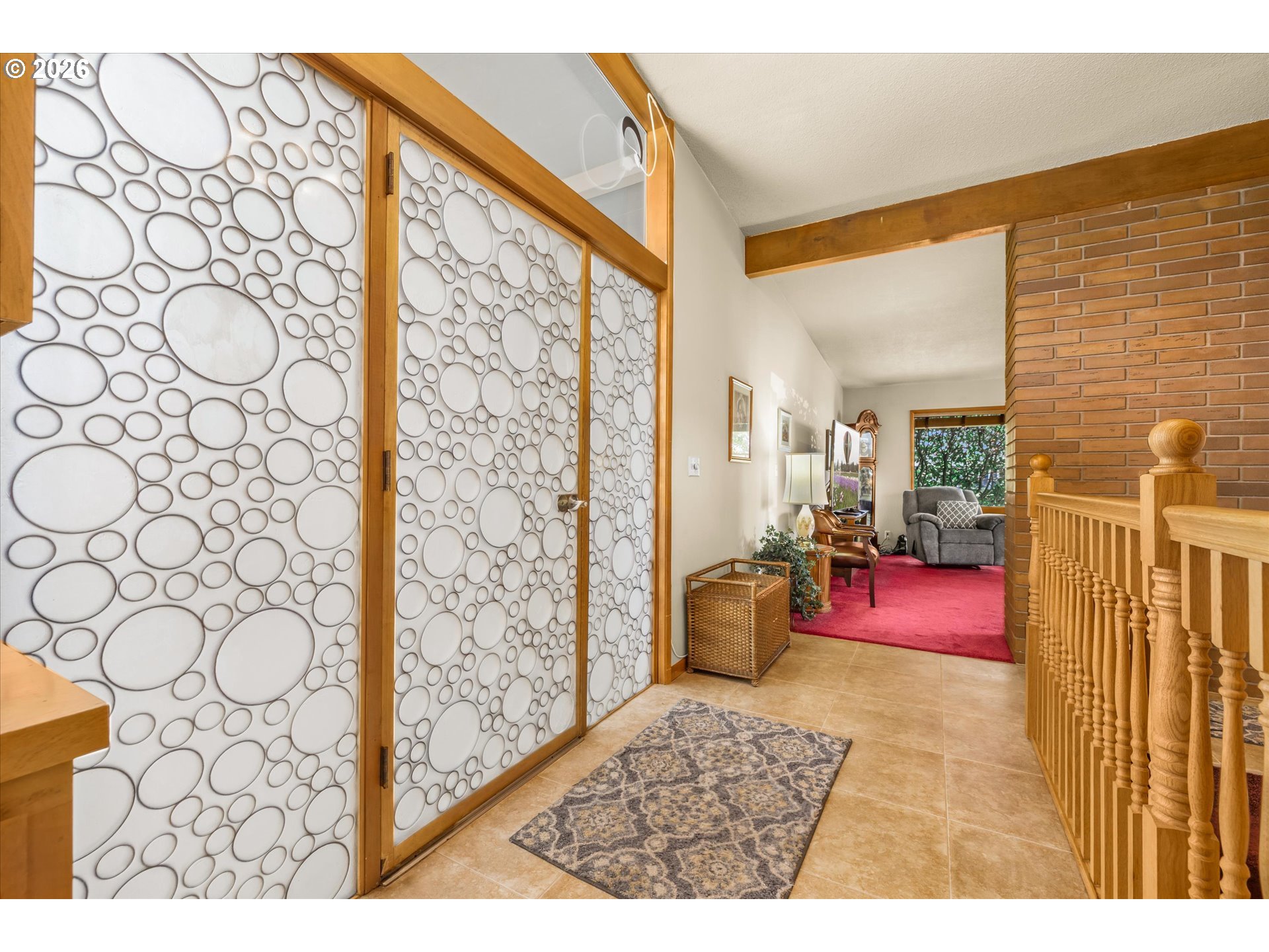 2205 N COUNTRY CLUB DR