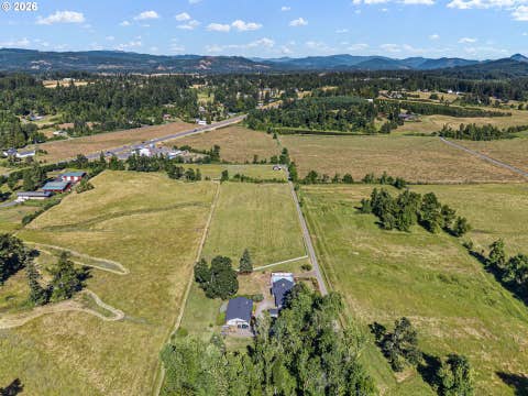 Tiny photo for 35296 Highway 58, Pleasant Hill, OR 97455 (MLS # 149280480)
