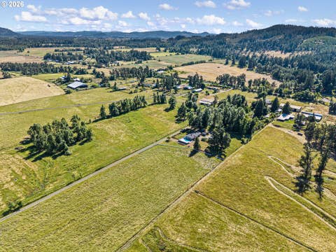 Tiny photo for 35296 Highway 58, Pleasant Hill, OR 97455 (MLS # 149280480)