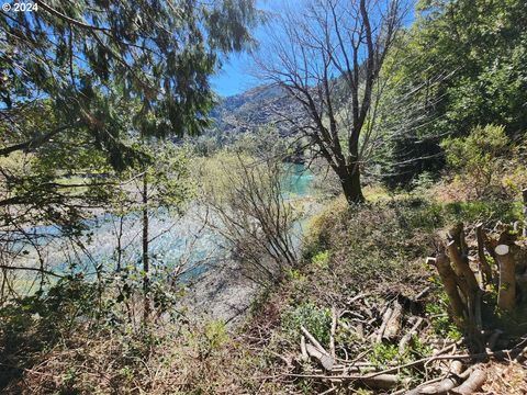 A home in Port Orford