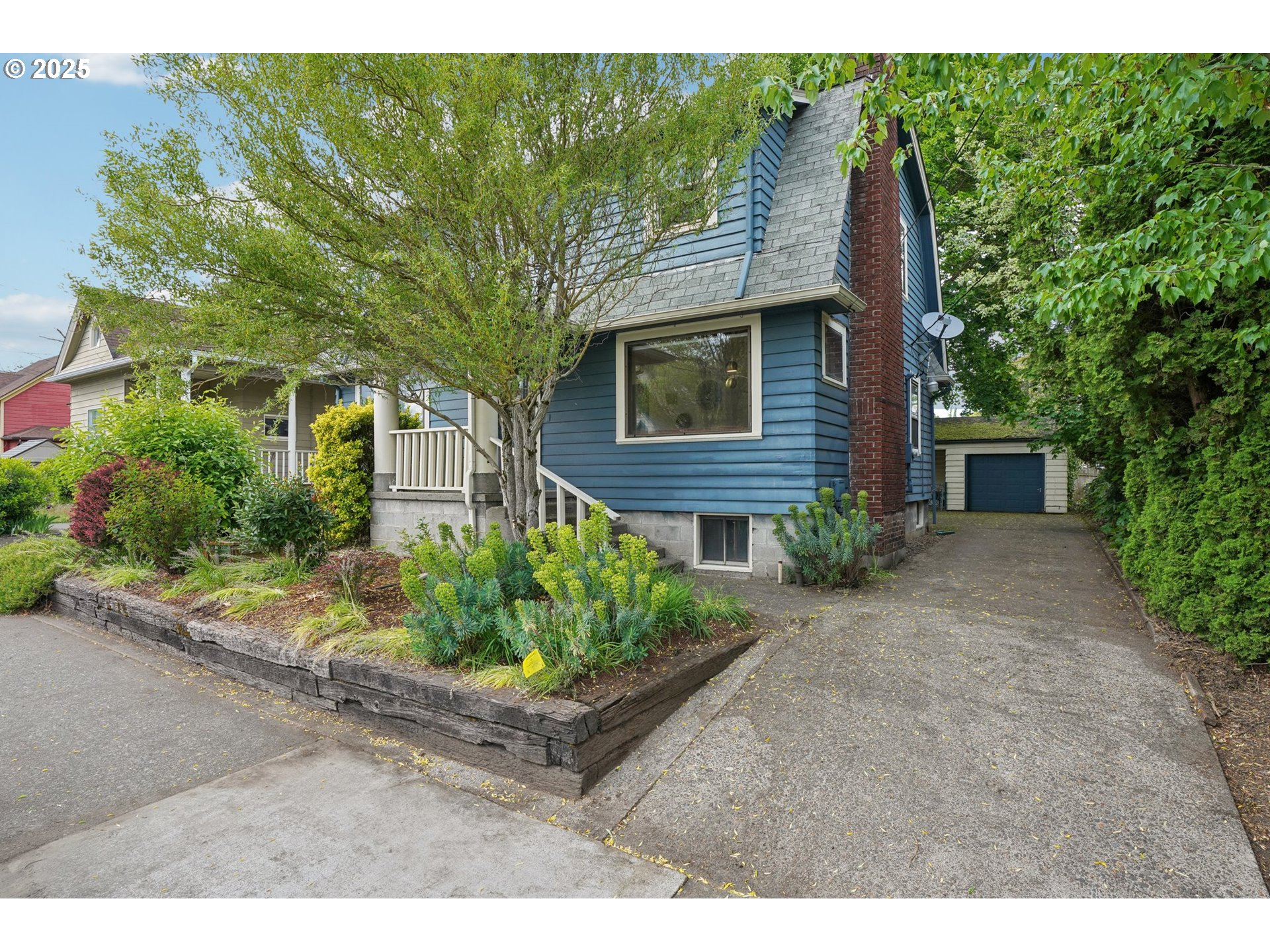 1535 SE TACOMA ST