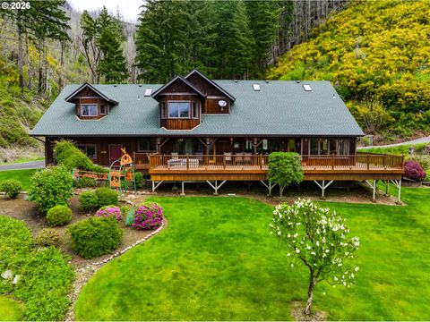 49985 MCKENZIE HWY Vida OR 97488