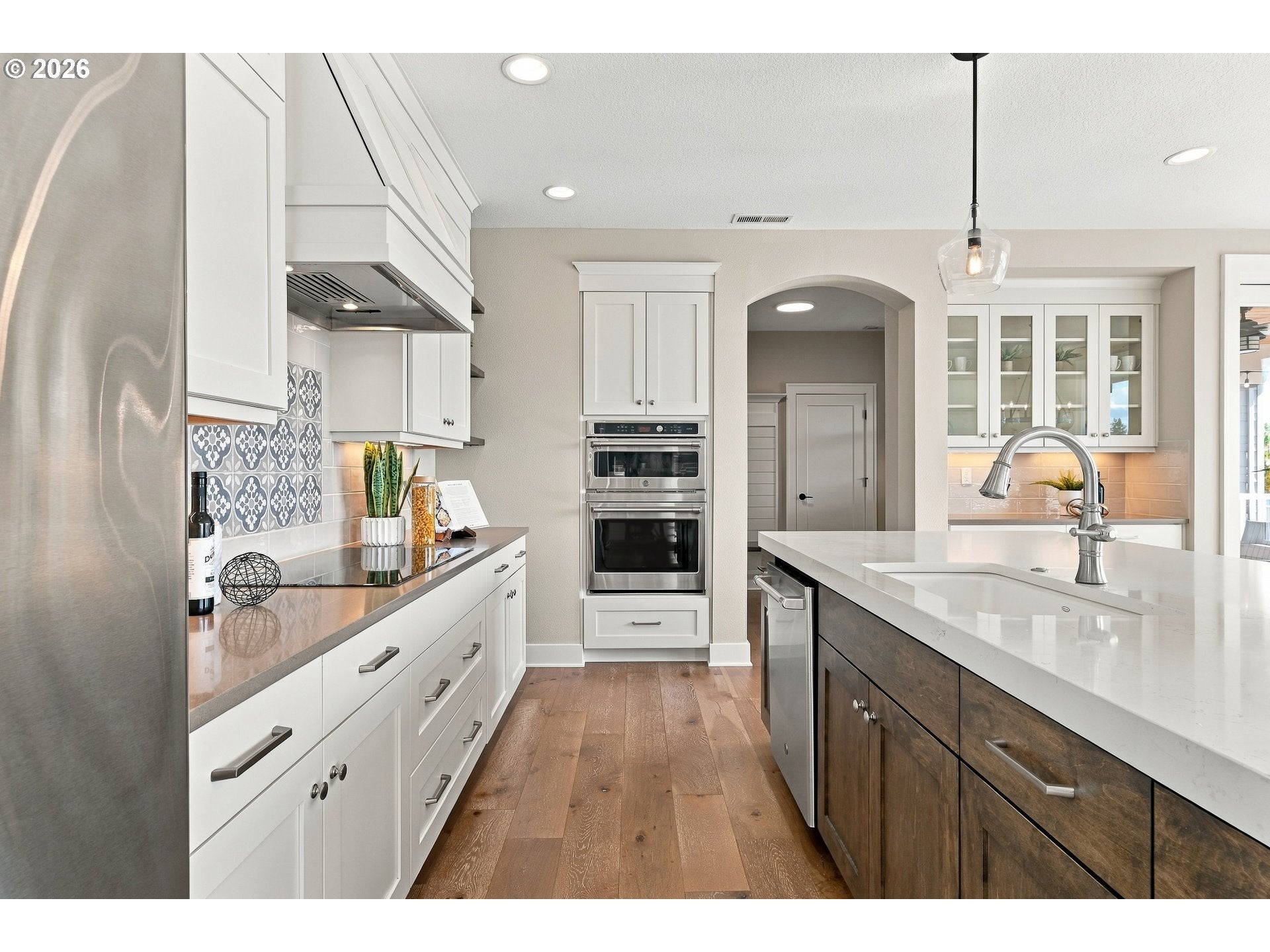 5122 HERON DR