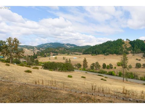 A home in Roseburg