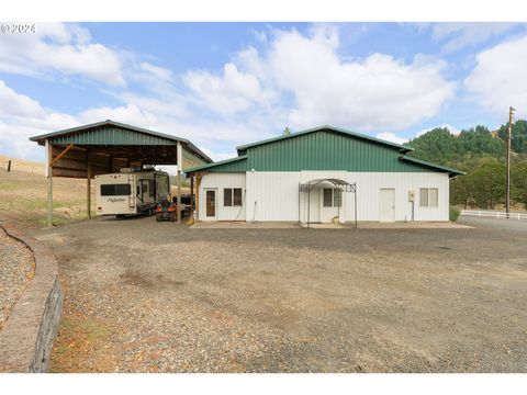 A home in Roseburg