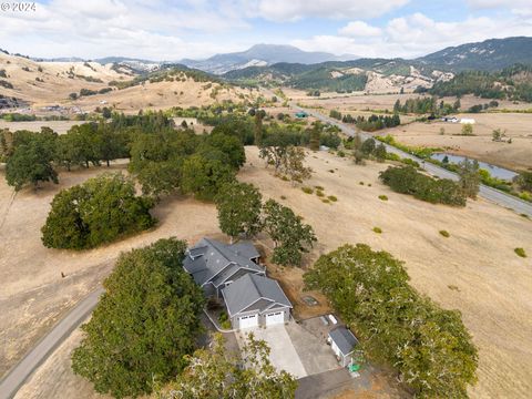 A home in Roseburg