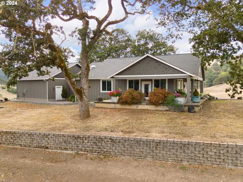 A home in Roseburg