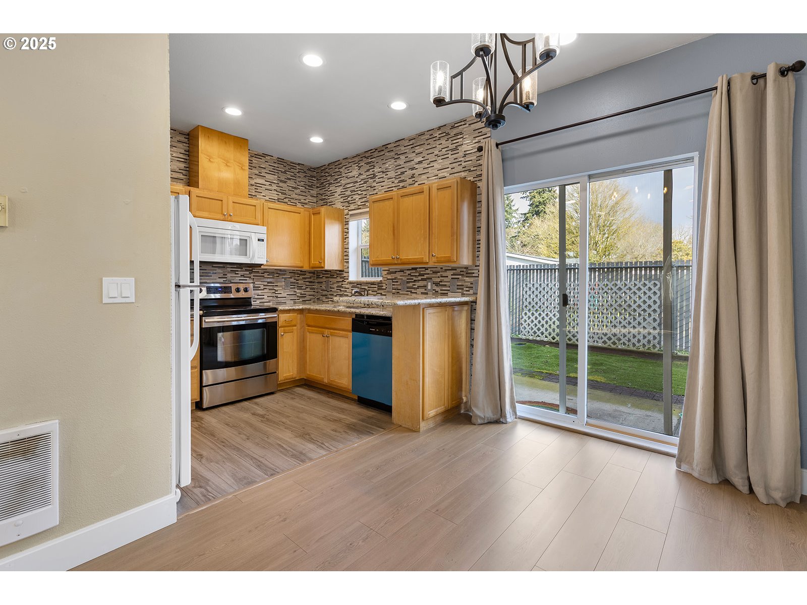 Vancouver, Washington 98682, United States, 2 Bedrooms Bedrooms, ,2 BathroomsBathrooms,Residential,Active,91667