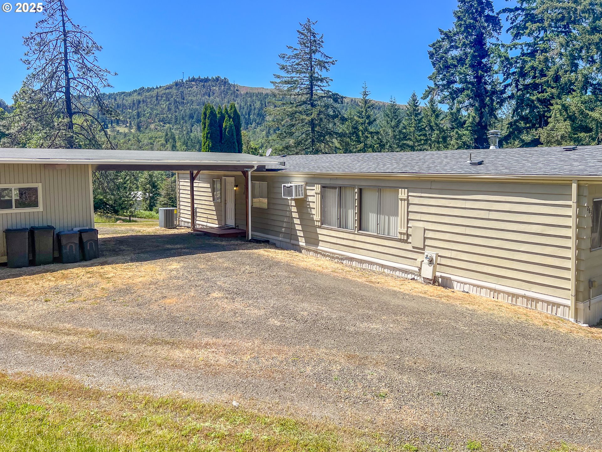 283 HAWKEYE LN