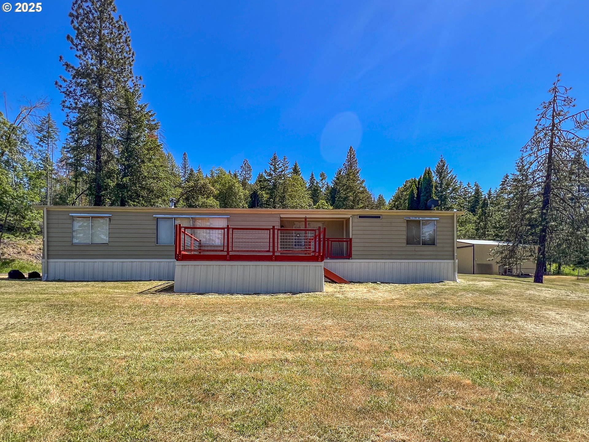 283 HAWKEYE LN