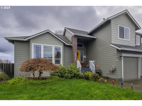 Photo of 51784 SE 9th St, Scappoose, OR 97056 (MLS # 467678462)