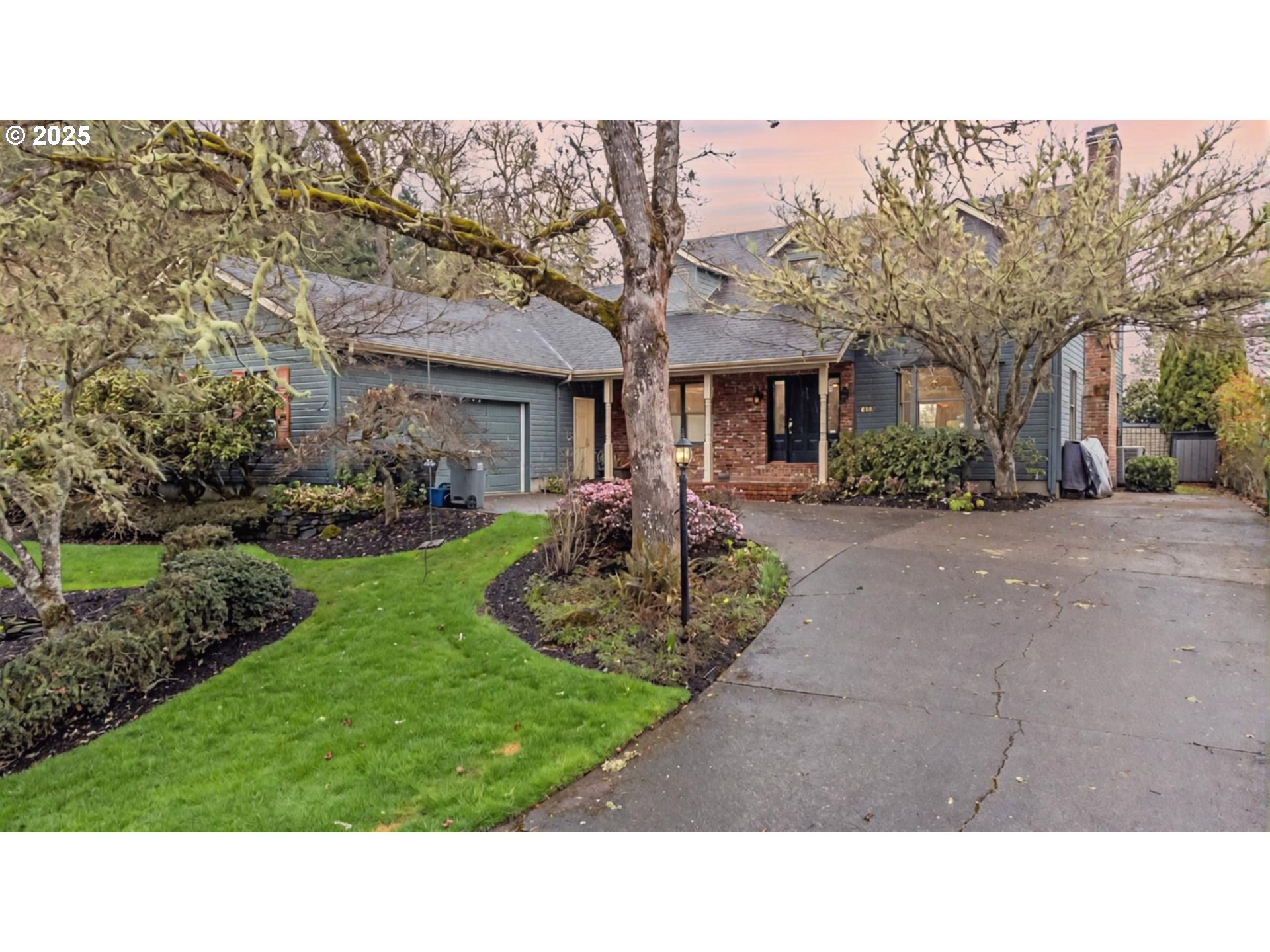 Eugene, Oregon 97405, United States, 4 Bedrooms Bedrooms, ,3 BathroomsBathrooms,Residential,Pending,103725 Eugene, Oregon 97405, United States, 4 Bedrooms Bedrooms, ,3 BathroomsBathrooms,Residential,Pending,103725