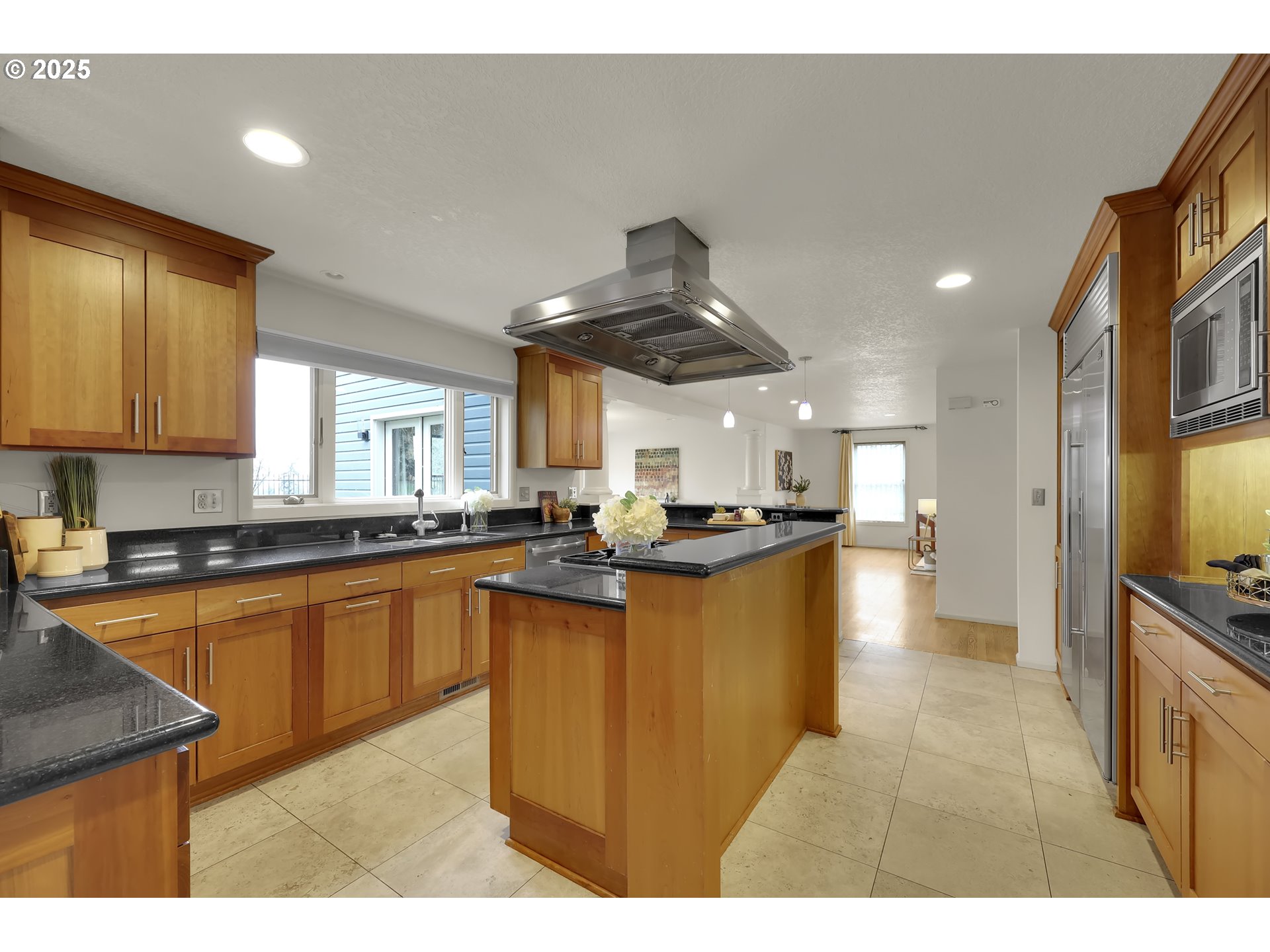 Eugene, Oregon 97405, United States, 4 Bedrooms Bedrooms, ,3 BathroomsBathrooms,Residential,Pending,103725