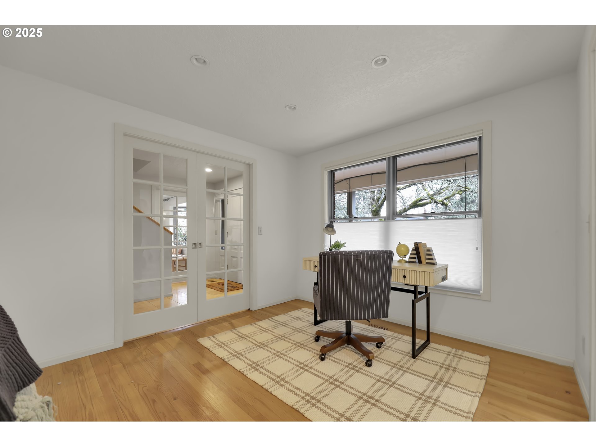 Eugene, Oregon 97405, United States, 4 Bedrooms Bedrooms, ,3 BathroomsBathrooms,Residential,Pending,103725