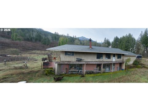 820 SE FRONTAGE RD Cascade Locks OR 97014