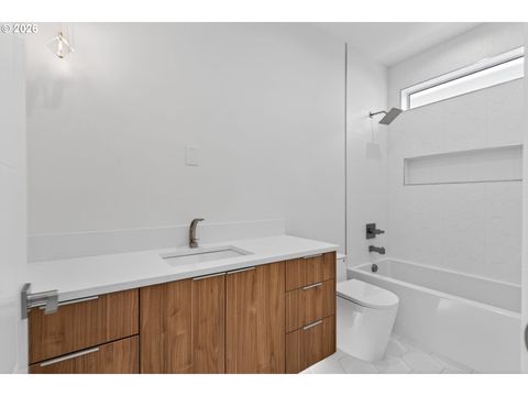 630 SE 35th ST Battle Ground WA 98604