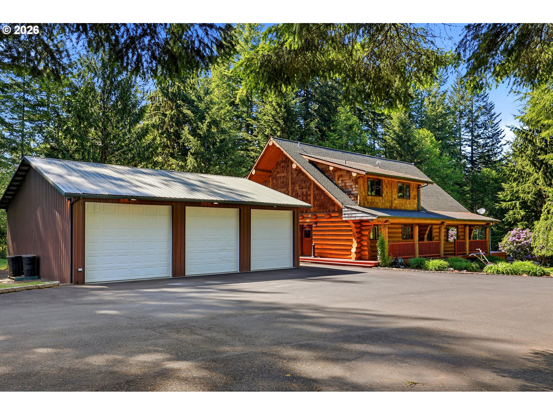 390 SPRUCE CREEK RD