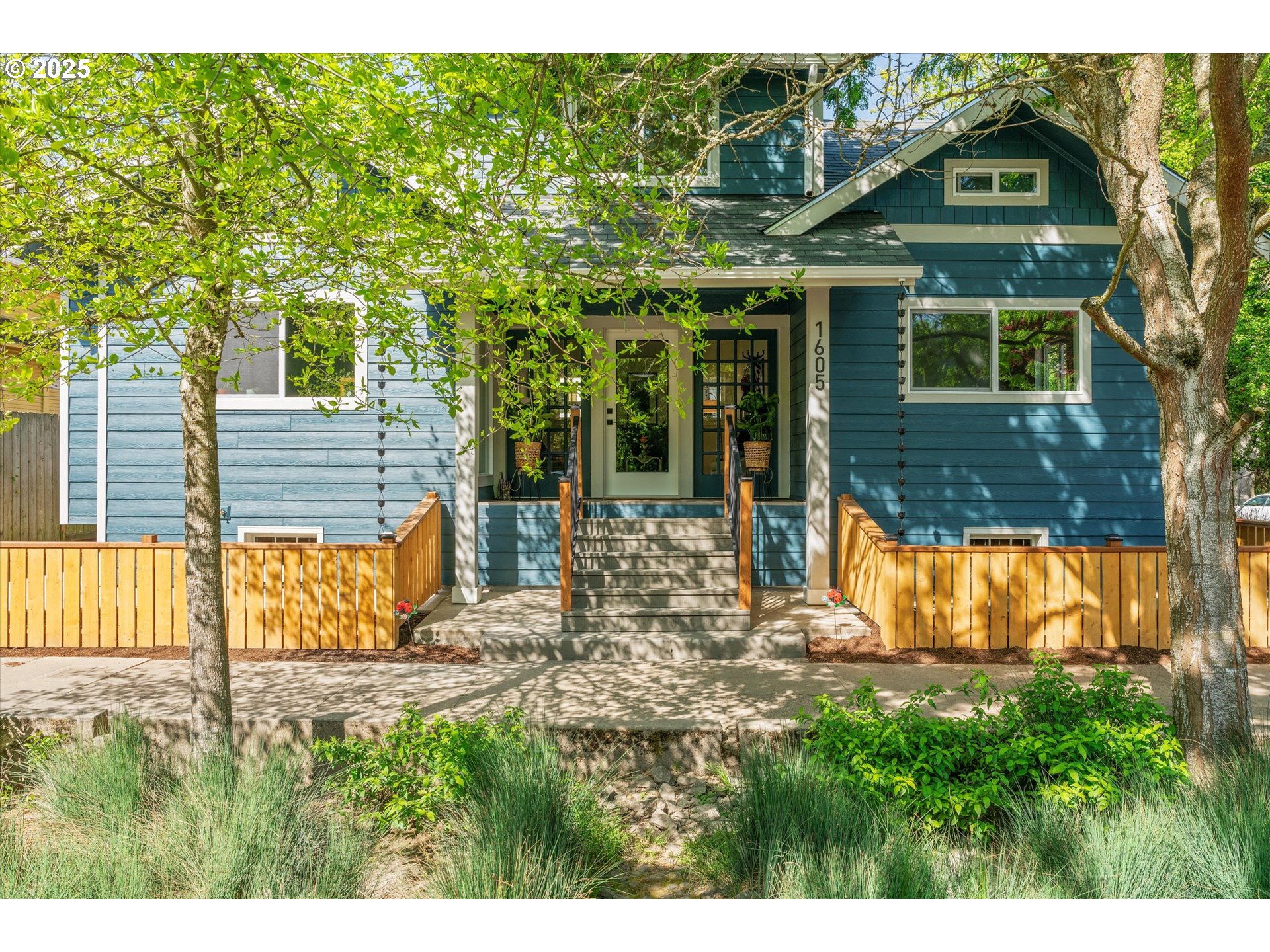 1605 SE 46TH AVE