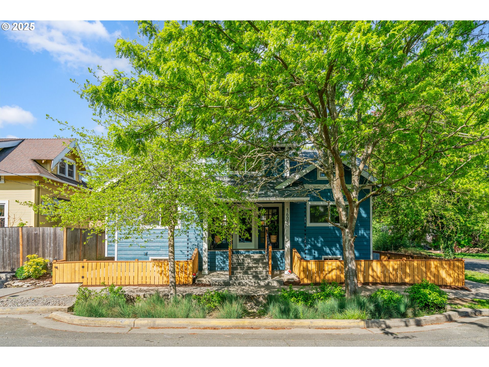 1605 SE 46TH AVE