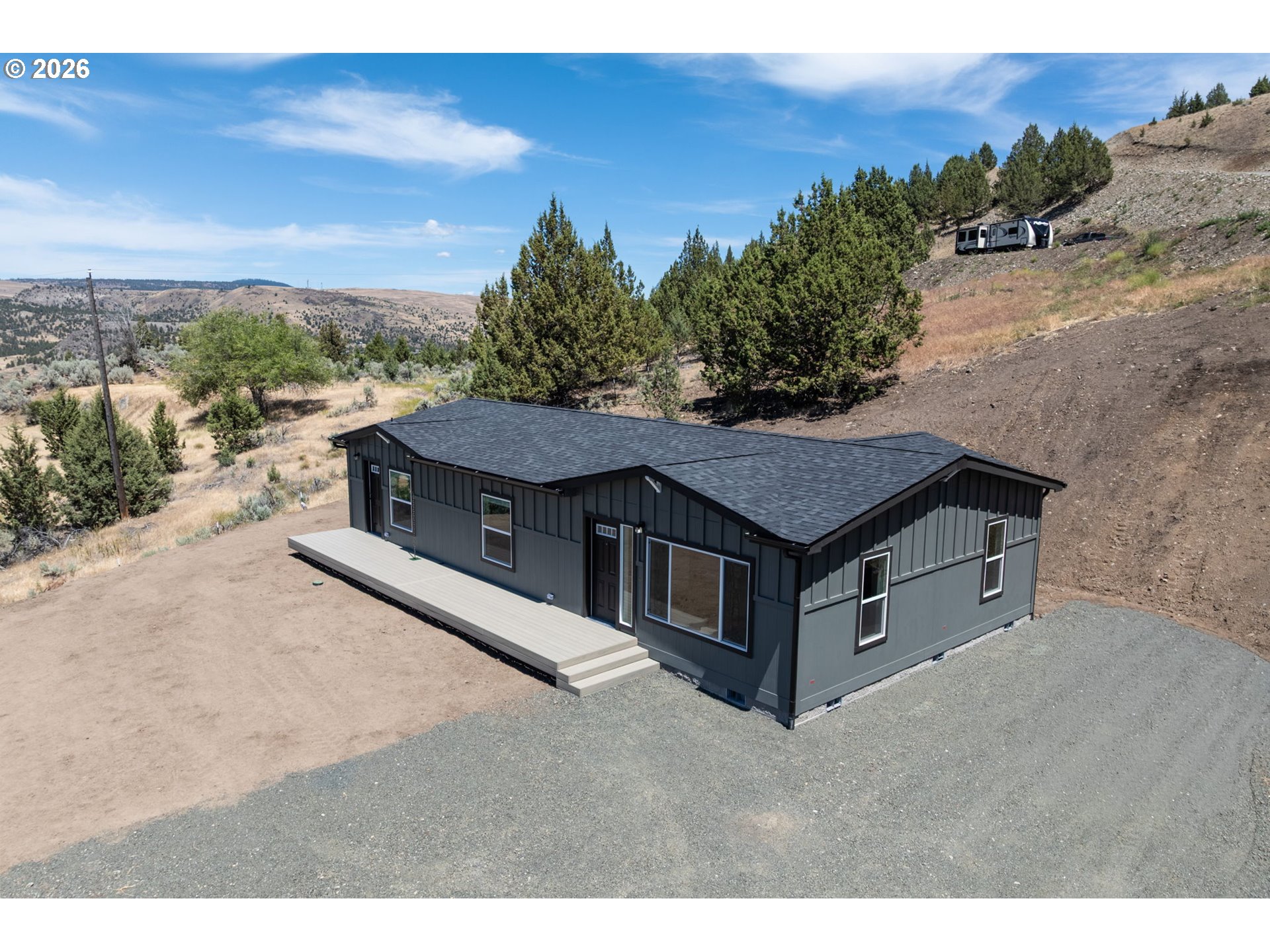 92715 HIDDEN HILLS LN