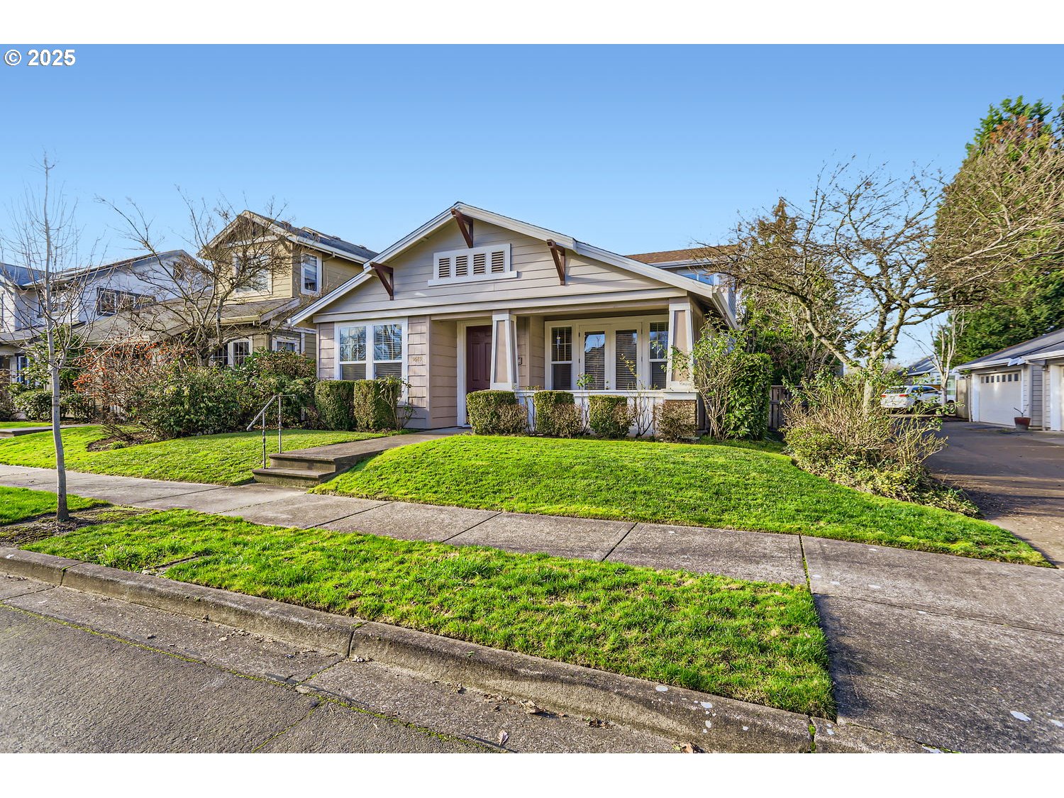 1689 NE 63RD AVE