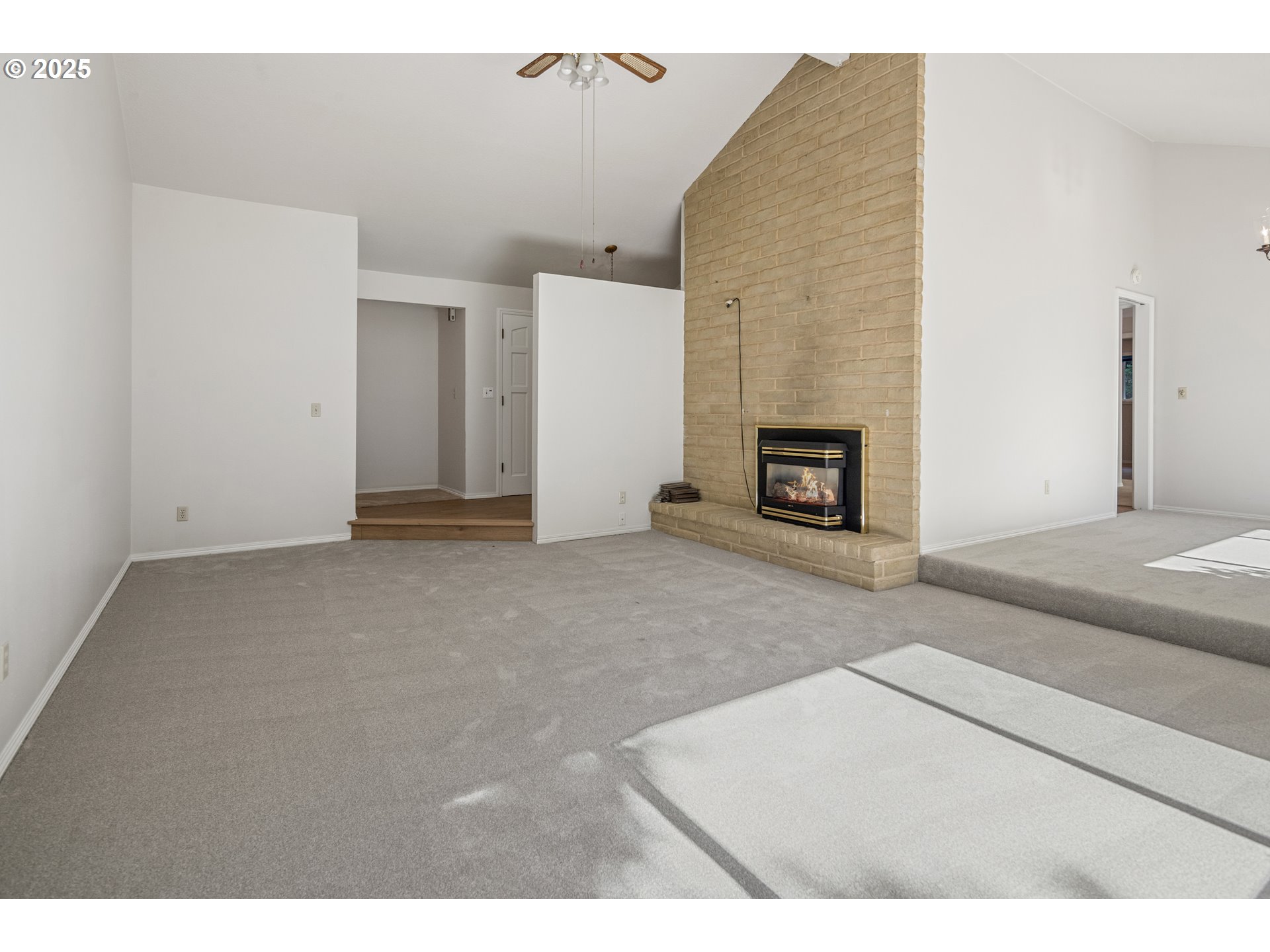 2547 SE MARIPOSA CT
