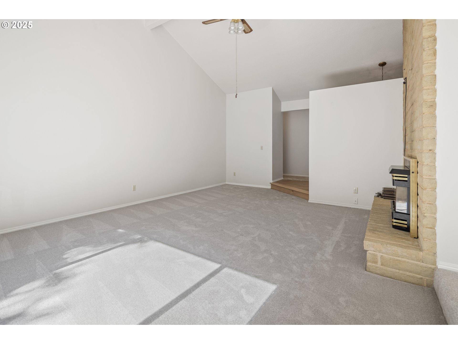 2547 SE MARIPOSA CT