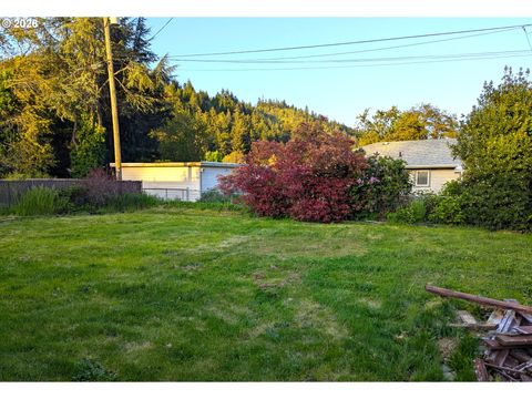 Tiny photo for 76501 Portal Dr, Oakridge, OR 97463 (MLS # 294270978)